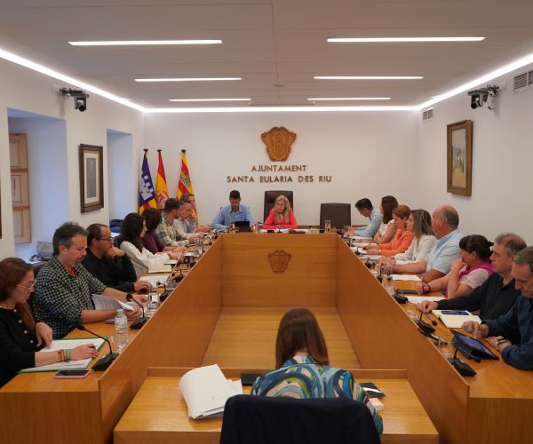 El pleno de Santa Eulària da luz verde a las obras de mejora del municipio gracias al remanente de tesorería