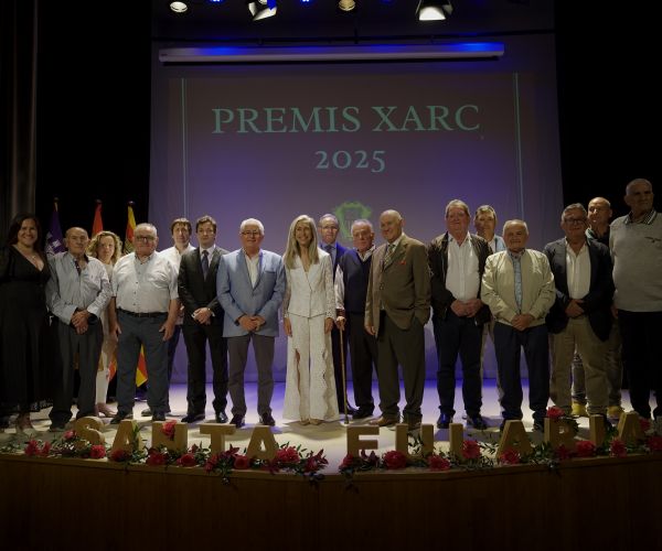 Santa Eulària des Riu lliura els Premis Xarc i la Medalla d'Or 2025 on s'ha premiat la dedicació i el compromís
